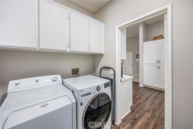 Detail Gallery Image 14 of 40 For 27397 Colt, Corona,  CA 92883 - 4 Beds | 2 Baths