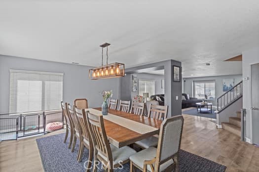 Detail Gallery Image 4 of 17 For 13971 Clydesdale Run Lane, Victorville,  CA 92394 - 4 Beds | 2/1 Baths
