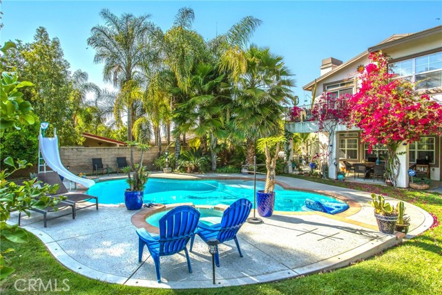 512 Golden West Drive, Redlands CA: https://media.crmls.org/medias/b01d2c9e-fc96-48cb-8fa7-0e6bdbbe0609.jpg