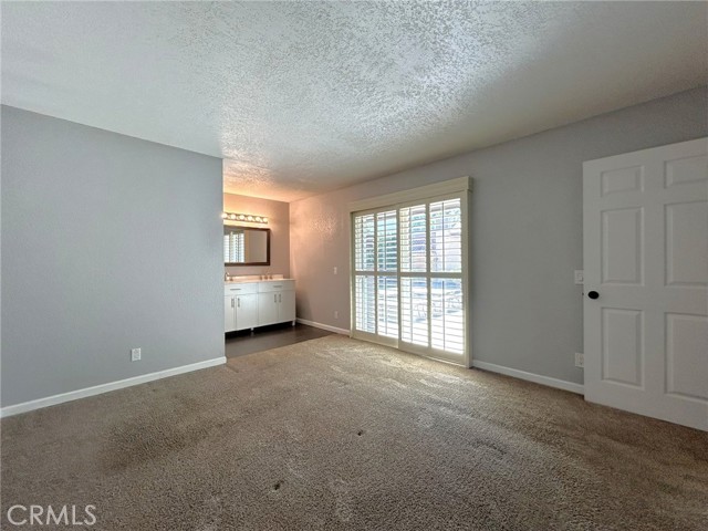 13680 Cottonwood Trail, Yucaipa CA: https://media.crmls.org/medias/b01e24d7-62cf-4d21-a385-8cff1dd2de4d.jpg
