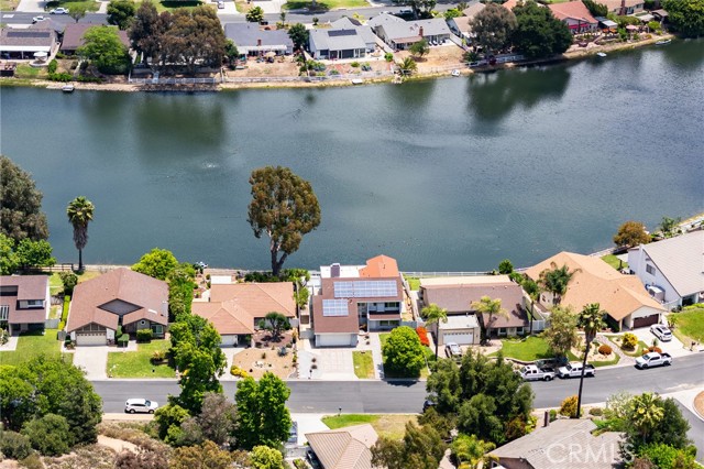 42768 Santa Suzanne Place, Temecula CA: https://media.crmls.org/medias/b01ef203-0096-4ac4-8e9c-30cd850fffdd.jpg
