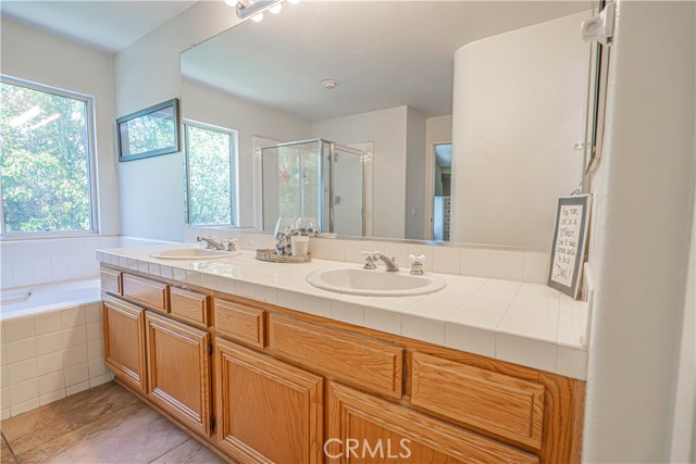 Detail Gallery Image 26 of 39 For 28705 Park Woodland Pl, Saugus,  CA 91390 - 5 Beds | 3 Baths