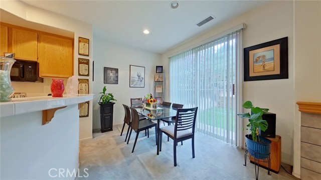 Detail Gallery Image 9 of 46 For 27903 Baneberry #10,  Valencia,  CA 91354 - 3 Beds | 3 Baths