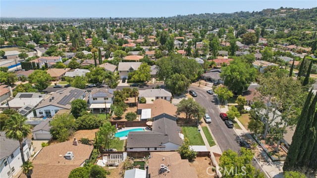 18257 Palora Street, Tarzana CA: https://media.crmls.org/medias/b02050e3-2c6c-4131-997c-b3da04bd021e.jpg