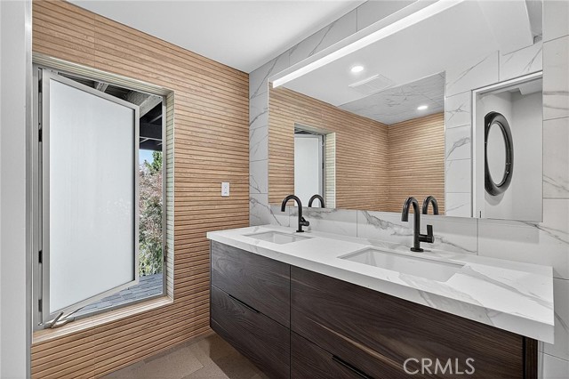 6441 Via De Anzar, Rancho Palos Verdes CA: https://media.crmls.org/medias/b0209d32-6b10-4db0-ab01-04b2482aa97a.jpg