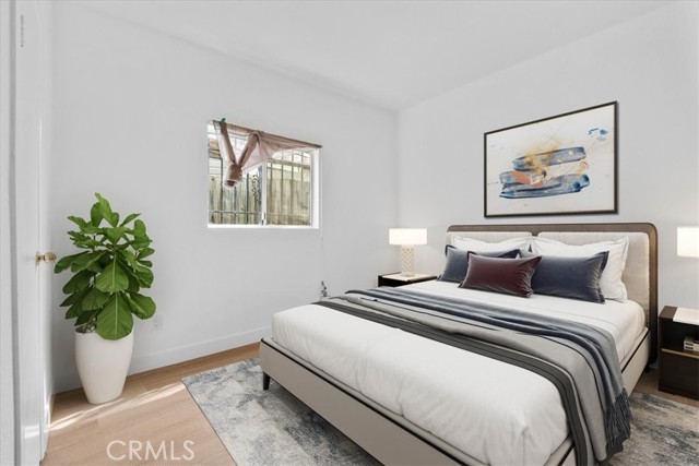 Detail Gallery Image 3 of 9 For 608 N Bonnie Brae, Los Angeles,  CA 90026 - 4 Beds | 2 Baths