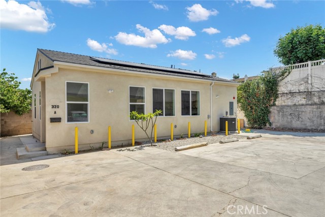 320 A S. Lincoln Avenue, Monterey Park CA: https://media.crmls.org/medias/b0214306-6256-43a2-bf0a-a0b8679d9790.jpg