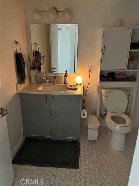 4215 Glencoe Avenue, Marina del Rey CA: https://media.crmls.org/medias/b0215065-b73c-452d-915b-8183907b686d.jpg