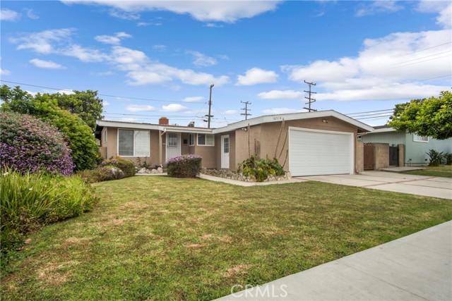 Detail Gallery Image 2 of 22 For 16518 Daphne Ave, Torrance,  CA 90504 - 4 Beds | 2 Baths