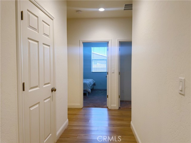 14680 Spanish Bay Way, Chowchilla CA: https://media.crmls.org/medias/b021fc27-a8e5-49b4-99ea-44b9f11e07b9.jpg