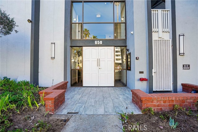 650 The Village, 212 photo 44