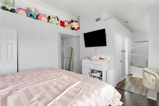 Detail Gallery Image 21 of 41 For 417 Colfax Cir, Corona,  CA 92879 - 4 Beds | 2/1 Baths