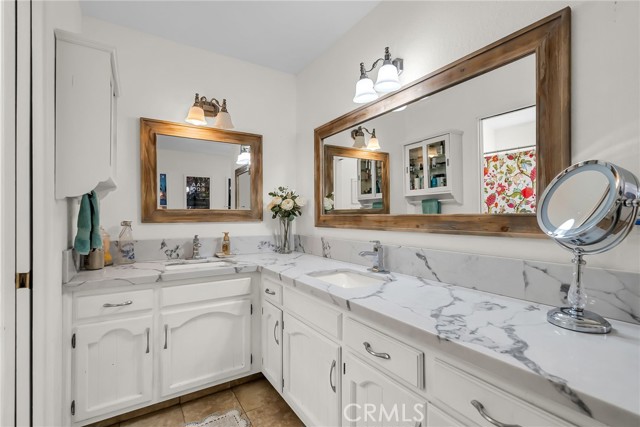 Image 18 of 49 For 1239 Highridge Street