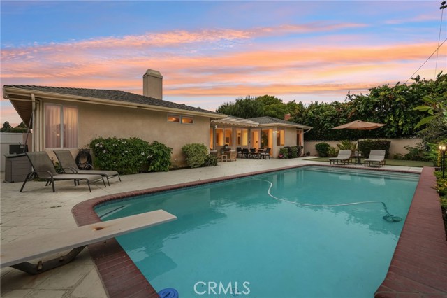 11272 Weatherby Road, Los Alamitos CA: https://media.crmls.org/medias/b02538b4-9bcc-44c0-bcee-df9383bb09ed.jpg