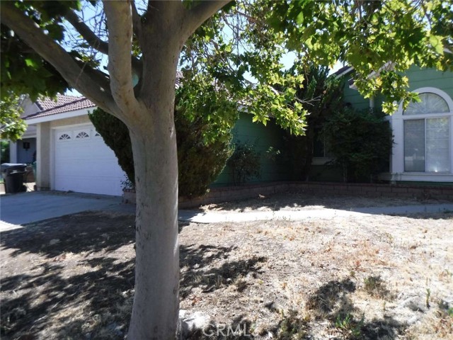 Detail Gallery Image 7 of 7 For 37437 Conifer Dr, Palmdale,  CA 93550 - 3 Beds | 2 Baths