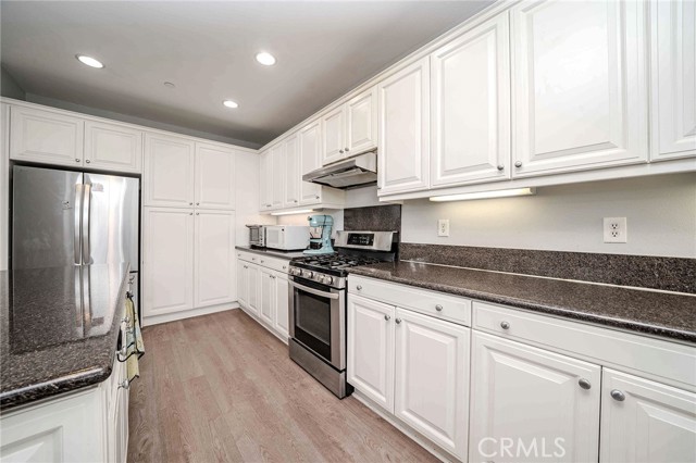 Detail Gallery Image 14 of 40 For 2090 Arnold, Fullerton,  CA 92833 - 3 Beds | 2/1 Baths