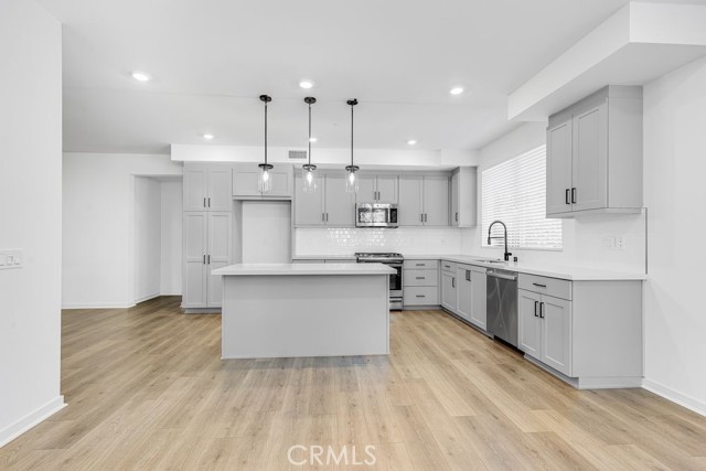 980 N Tangent Privado, Ontario CA: https://media.crmls.org/medias/b026982f-0c52-4123-8555-682c3b0693b9.jpg