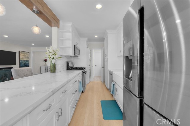 5535 W 142nd Place, Hawthorne CA: https://media.crmls.org/medias/b027392b-d186-403f-9617-8a1d85c75dfa.jpg