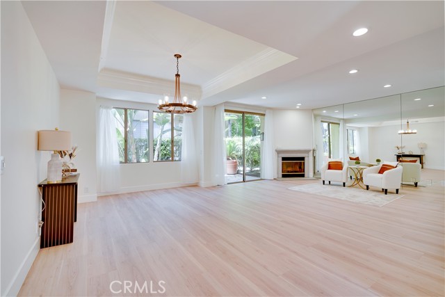 417 Bay Hill Drive, Newport Beach CA: https://media.crmls.org/medias/b0276eb0-da33-4b0e-911c-447ef55c6aff.jpg