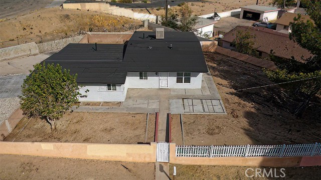 Detail Gallery Image 2 of 45 For 15004 Zenda St, Victorville,  CA 92395 - 3 Beds | 1 Baths