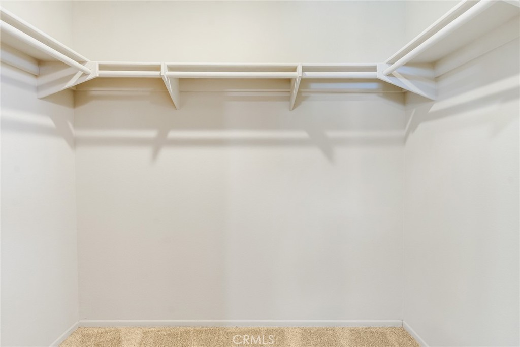 https://media.crmls.org/medias/b0287e98-bc41-48e6-b7d5-275942d1892a.jpg?preset=X-Large