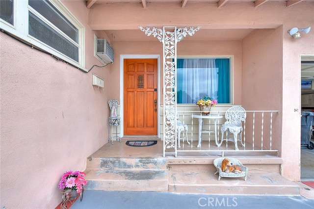 1766 W Catalpa Avenue, Anaheim CA: https://media.crmls.org/medias/b02ab3be-8c77-4419-9145-6ce6ef32c51b.jpg
