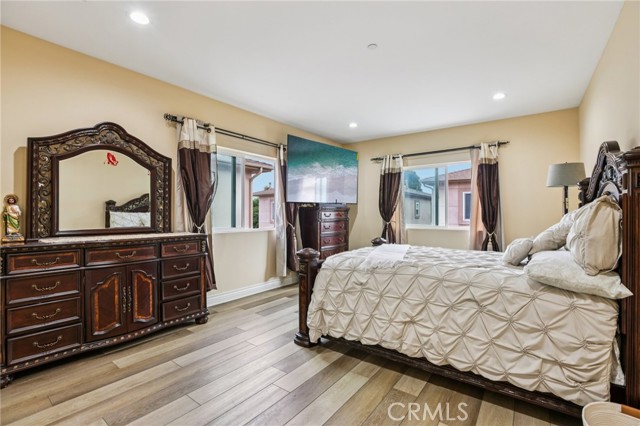 Detail Gallery Image 27 of 35 For 204 E 121st St, Los Angeles,  CA 90061 - 4 Beds | 4 Baths