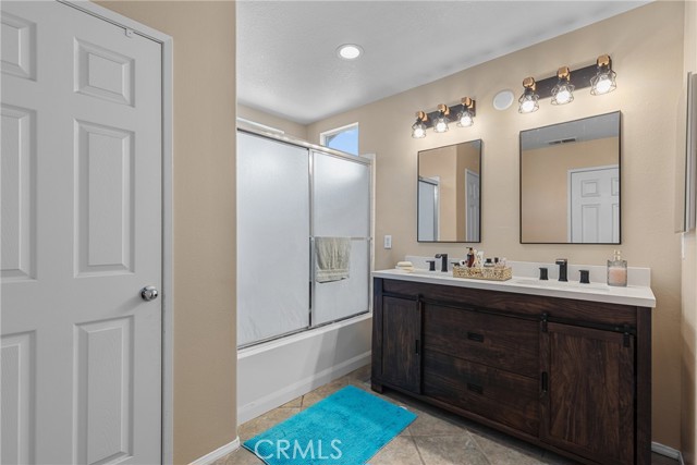 Detail Gallery Image 13 of 28 For 4561 Paseo Girasol, Camarillo,  CA 93012 - 4 Beds | 2/1 Baths