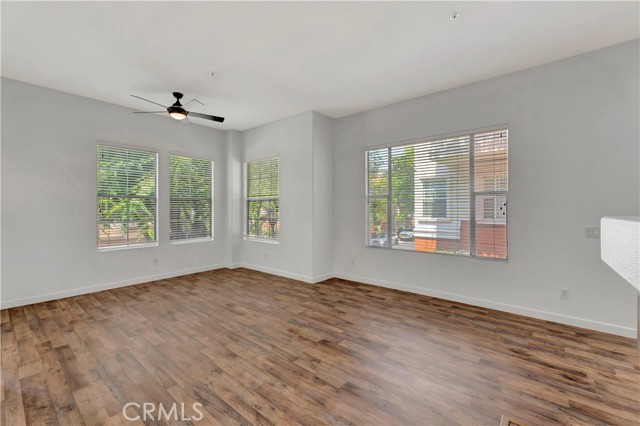 2871 Player Lane, Tustin CA: https://media.crmls.org/medias/b02c69d6-d64d-455e-8ace-e52310992c7c.jpg