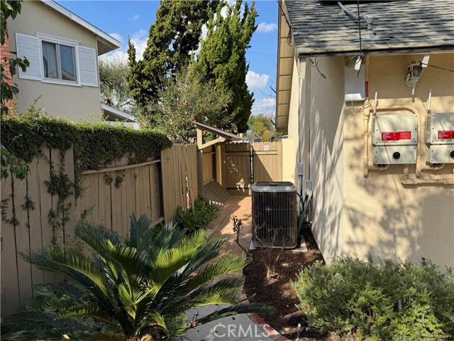 20182 Kline Drive, Newport Beach, California 92660, 4 Bedrooms Bedrooms, ,3 BathroomsBathrooms,Residential Lease,For Rent,20182 Kline Drive,CRPW25009082