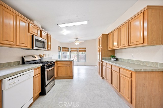 Detail Gallery Image 10 of 35 For 43870 Wilson Valley, Hemet,  CA 92544 - 3 Beds | 2 Baths