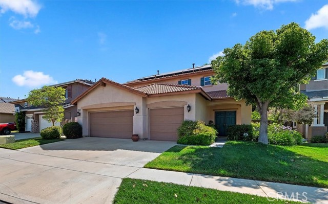 Detail Gallery Image 2 of 43 For 23941 Pepperleaf St, Murrieta,  CA 92562 - 4 Beds | 3 Baths