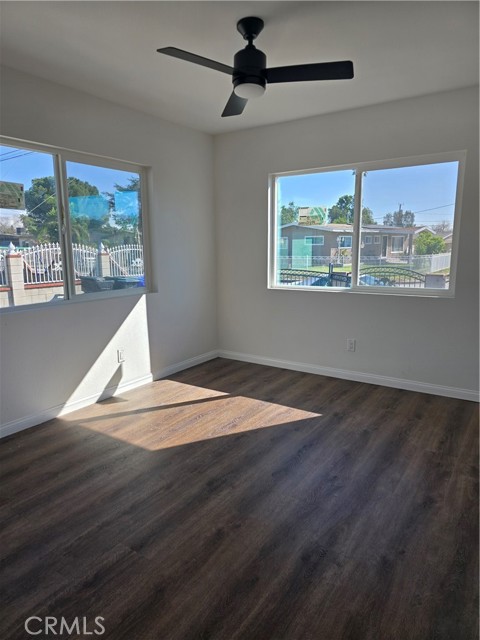 Detail Gallery Image 2 of 13 For 17748 Owen St, Fontana,  CA 92335 - 3 Beds | 1/1 Baths