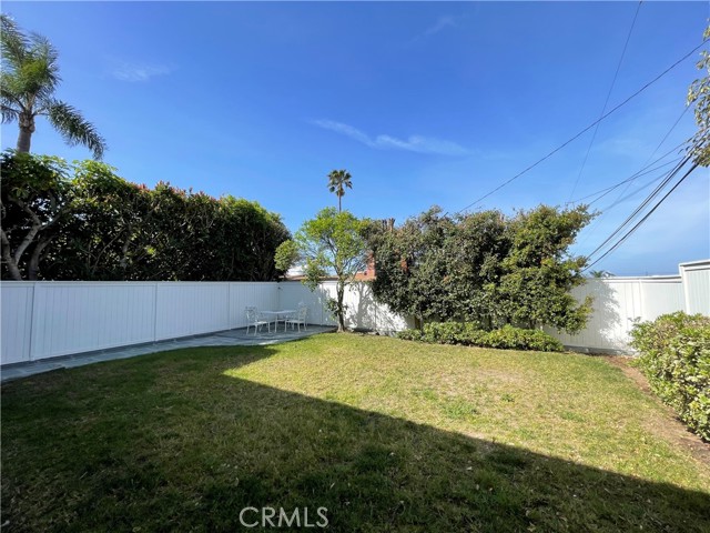 Detail Gallery Image 5 of 29 For 952 2nd. Street, Manhattan Beach,  CA 90266 - 5 Beds | 3 Baths