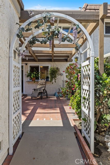 Detail Gallery Image 21 of 27 For 13966 Chelmsford Lane, Westminster,  CA 92683 - 4 Beds | 3 Baths