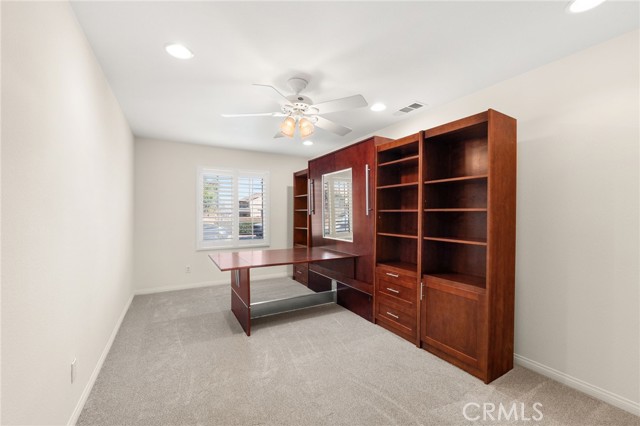 Detail Gallery Image 4 of 35 For 1067 Gold Finch, Beaumont,  CA 92223 - 6 Beds | 3 Baths