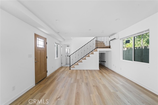 18656 Runnymede Street, Reseda CA: https://media.crmls.org/medias/b0310722-7088-475c-bdc6-e27594491193.jpg