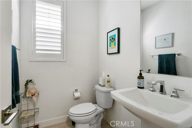 14432 Windfall Lane, Huntington Beach CA: https://media.crmls.org/medias/b0318344-52c1-4a6f-8d6c-2ace8578a064.jpg