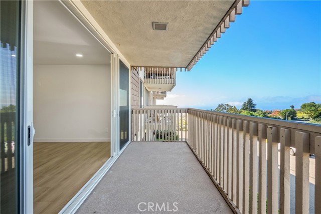 Detail Gallery Image 21 of 52 For 6542 Ocean Crest Dr #D204,  Rancho Palos Verdes,  CA 90275 - 1 Beds | 1 Baths