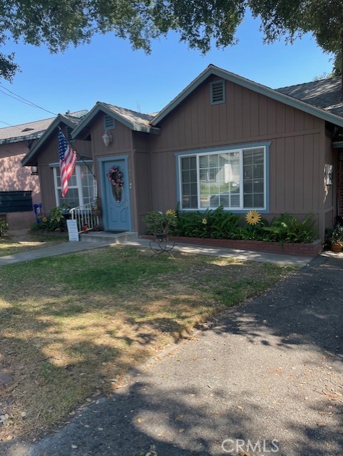 1702 1st Street, Duarte CA: https://media.crmls.org/medias/b035ec9a-0761-49b5-9759-fdfb28221af7.jpg