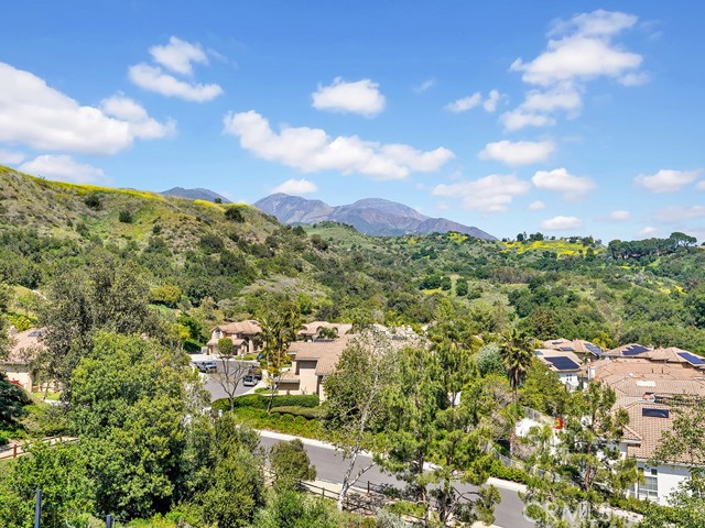 15 Cielo Azul, Mission Viejo CA: https://media.crmls.org/medias/b0372327-73bb-4af2-a041-eec903abd568.jpg