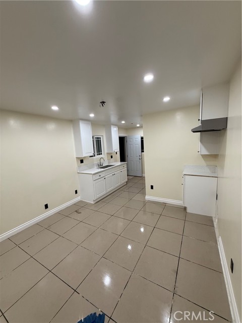 Detail Gallery Image 4 of 6 For 2853 E 6th, Los Angeles,  CA 90023 - 2 Beds | 1 Baths