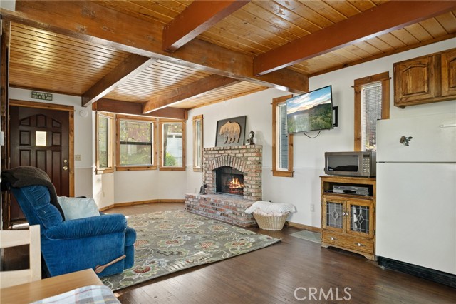 33133 Ridge Road, Arrowbear CA: https://media.crmls.org/medias/b0389878-5ac7-4218-b208-64185e003108.jpg