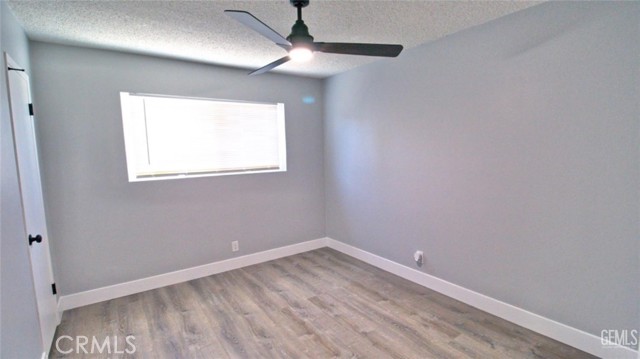 Detail Gallery Image 18 of 26 For 3112 Leonard St, Bakersfield,  CA 93304 - 3 Beds | 2 Baths