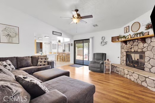 Detail Gallery Image 7 of 23 For 8755 Lassen Ave, Hesperia,  CA 92345 - 3 Beds | 2 Baths
