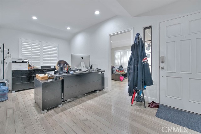 Image 10 of 23 For 959 Kenwood  