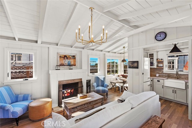 235 Cajon Street, Laguna Beach CA: https://media.crmls.org/medias/b03ac2e0-b023-4d29-b6fa-719a80b0a86c.jpg