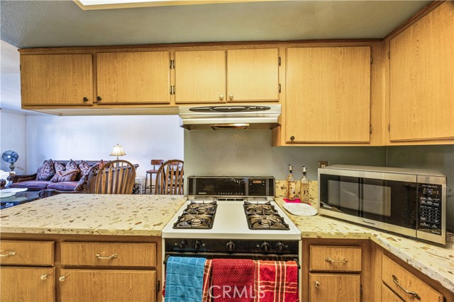 Detail Gallery Image 25 of 41 For 7018 404 Rita, Huntington Park,  CA 90255 - 3 Beds | 2 Baths