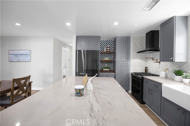 Image 12 of 53 For 8326 Fontainbleau Way