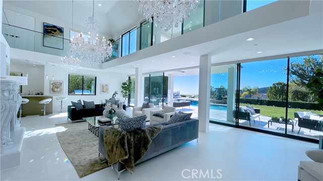 Detail Gallery Image 2 of 40 For 1187 Piedra Morada Dr, Pacific Palisades,  CA 90272 - 6 Beds | 6/1 Baths